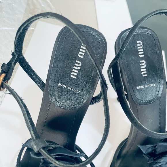 Miu Miu Black Floral Strappy Sandals - Picture 9 of 16